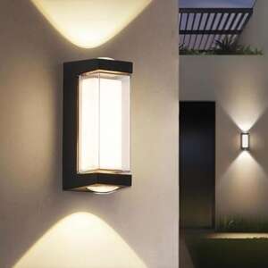 triple led elevated outdoor wall light